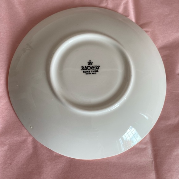 VTG Duchess Bone China Teacup and Saucer with Soft Pink and Lavender Roses - Picture 7 of 7